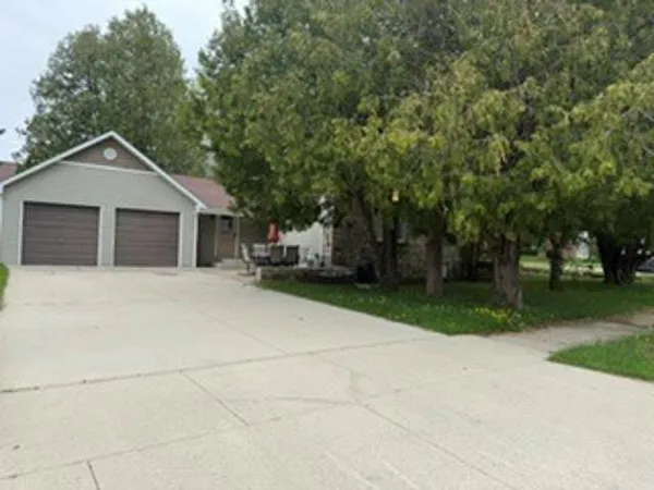 $419,000 | 953 Michigan Street, Sturgeon Bay, WI 54235