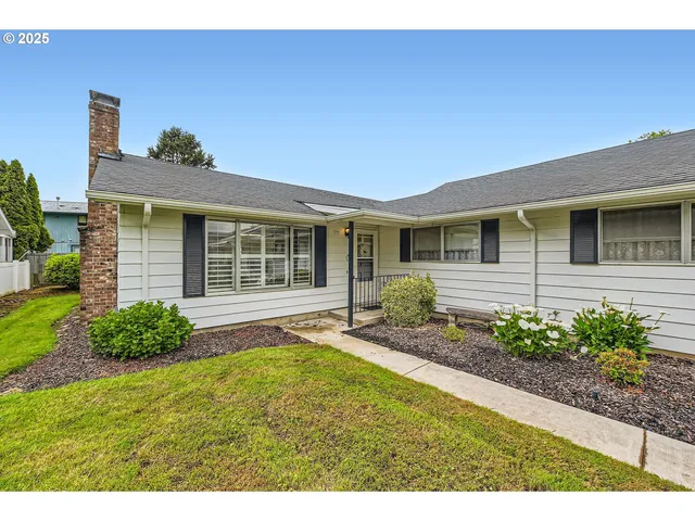 $209,950 | 575 Northeast Fleming Avenue, Unit B43, Gresham, OR 97030