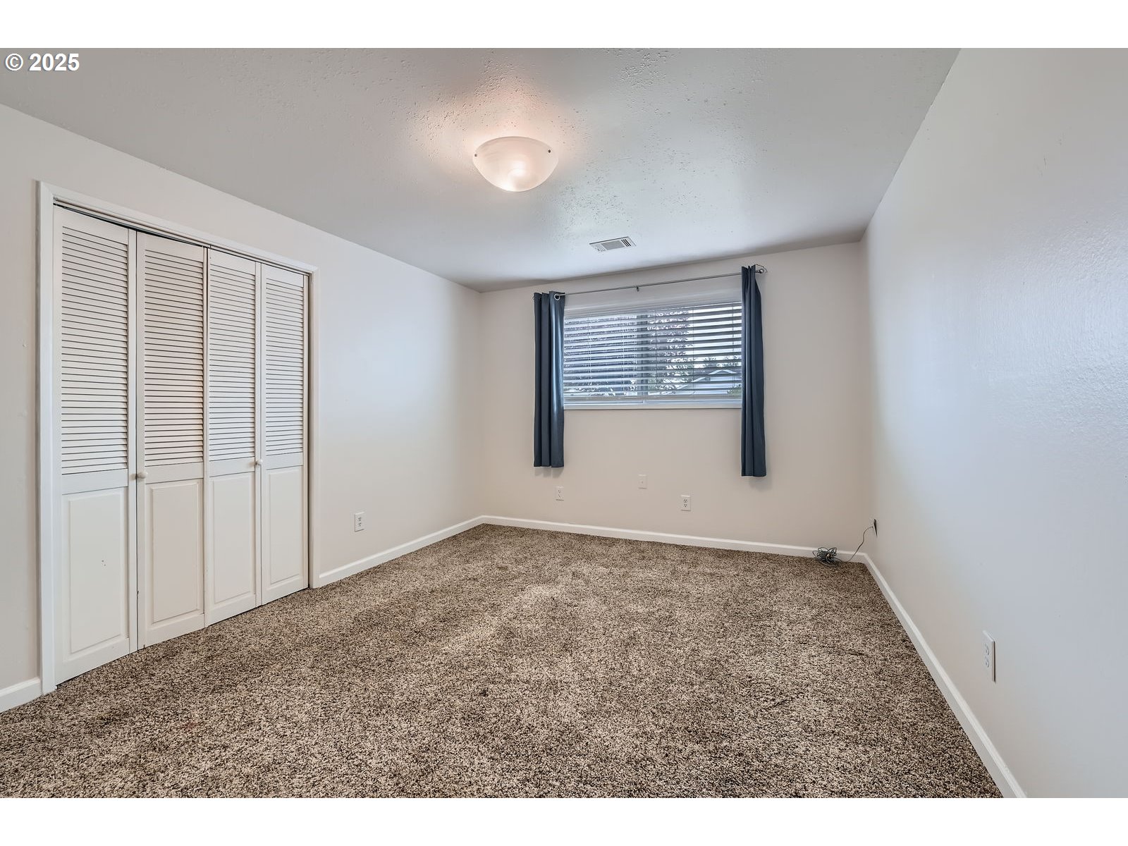 575 Northeast Fleming Avenue, Unit B43 Gresham, OR 97030 - Photo 5 of 12