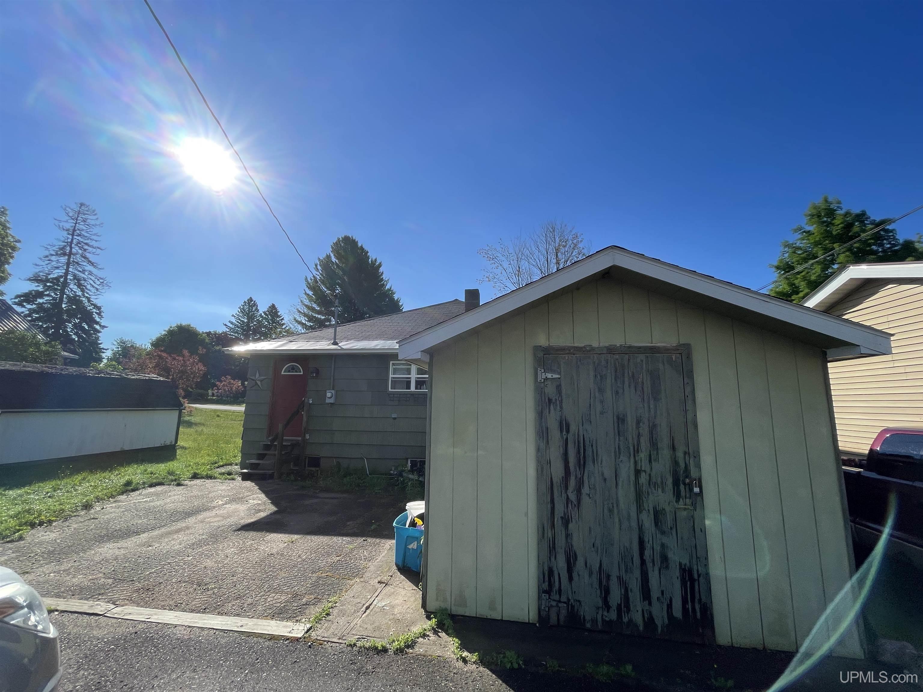 520 North 4th Street L'Anse, MI 49946 - Photo 4 of 13