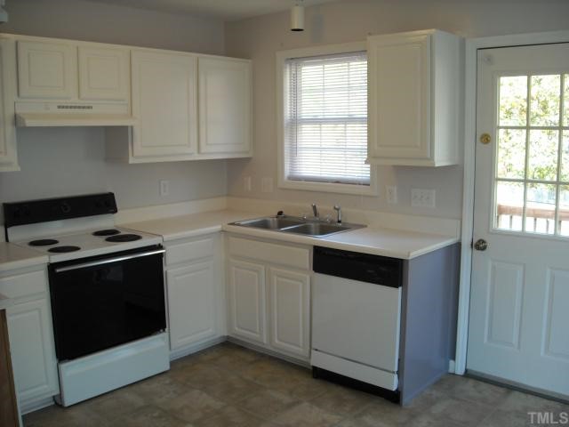 2308 Maybrook Drive Raleigh, NC 27610 - Photo 4 of 10 Kitchen