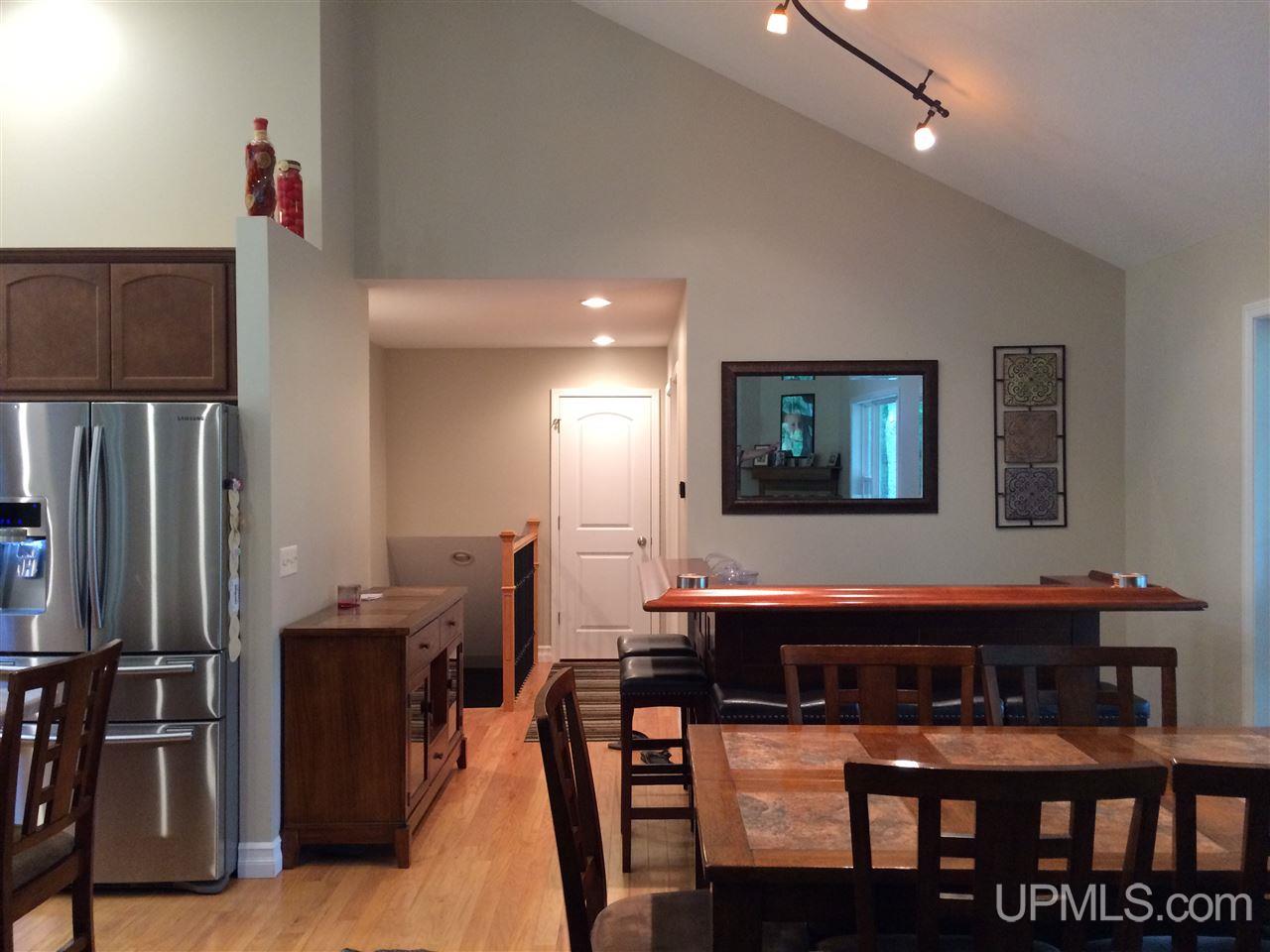 56 Tipperary Road Gladstone, MI 49837 - Photo 13 of 35 Gallery Image 13