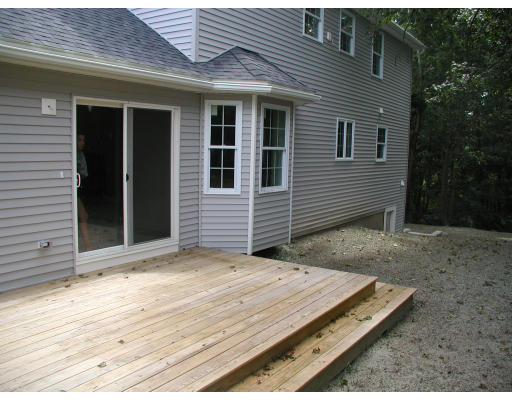 100 Saunders Road Lynn, MA 01904 - Photo 4 of 7 Gallery Image 4
