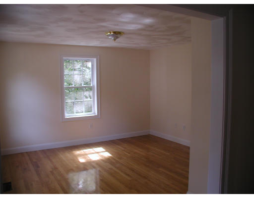 100 Saunders Road Lynn, MA 01904 - Photo 6 of 7 Gallery Image 6