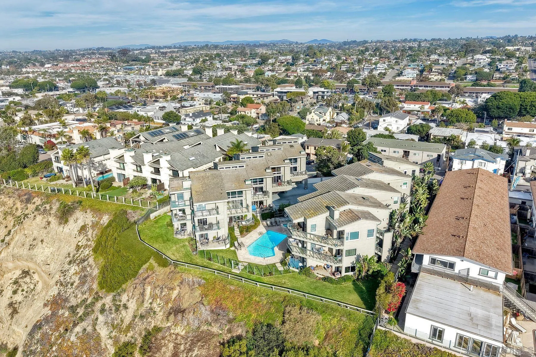 940 Sealane Drive, Unit 10 Encinitas, CA 92024 - Photo 25 of 35