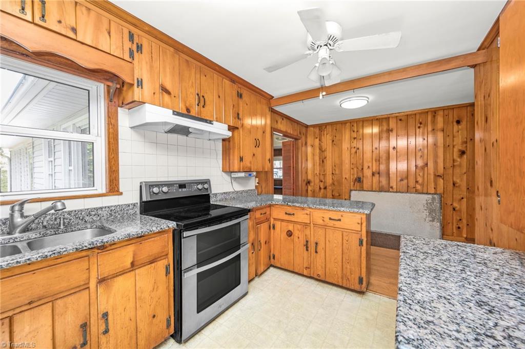 5253 Mountain View Road Winston-Salem, NC 27104 - Photo 11 of 34 Gallery Image 11