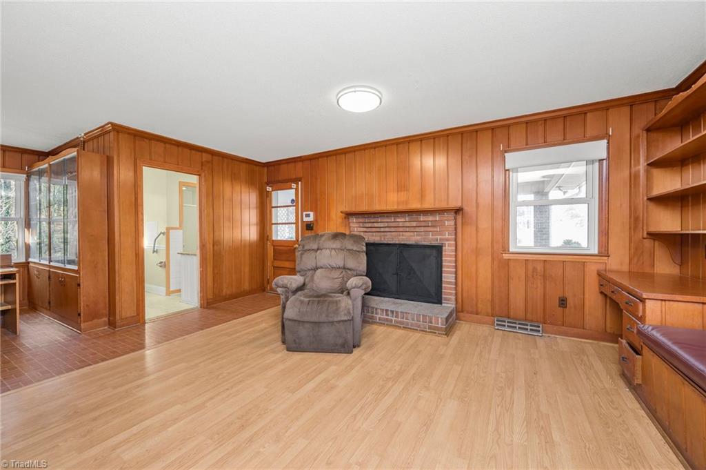 5253 Mountain View Road Winston-Salem, NC 27104 - Photo 6 of 34 Gallery Image 6
