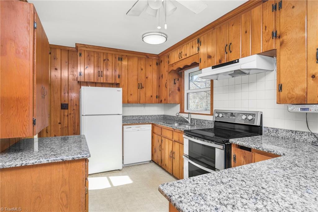 5253 Mountain View Road Winston-Salem, NC 27104 - Photo 10 of 34 Gallery Image 10