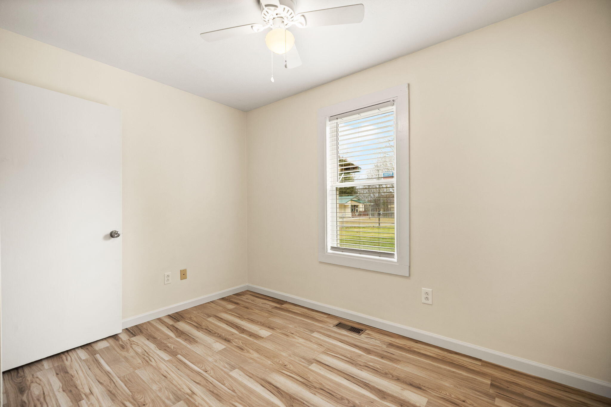 109 Ridgeway Road McKee, KY 40447 - Photo 32 of 42 32-web-or-mls-118A7969