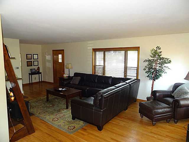2475 Wickliffe Road Columbus, OH 43221 - Photo 4 of 20 Gallery Image 4