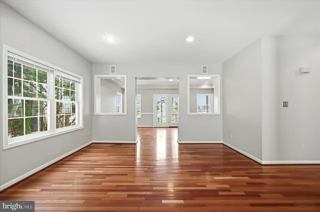 $499,900 | 109 Waterside Lane, Cross Junction, VA 22625