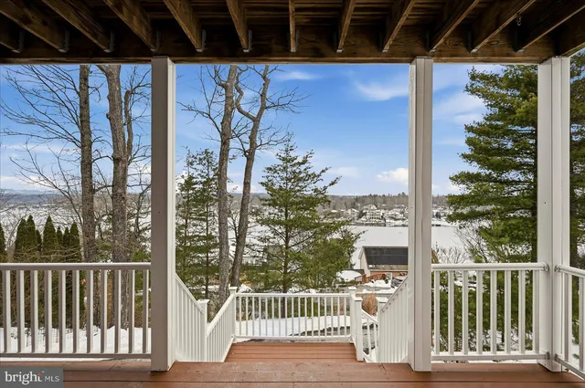 $499,900 | 109 Waterside Lane, Cross Junction, VA 22625