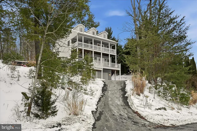 $499,900 | 109 Waterside Lane, Cross Junction, VA 22625