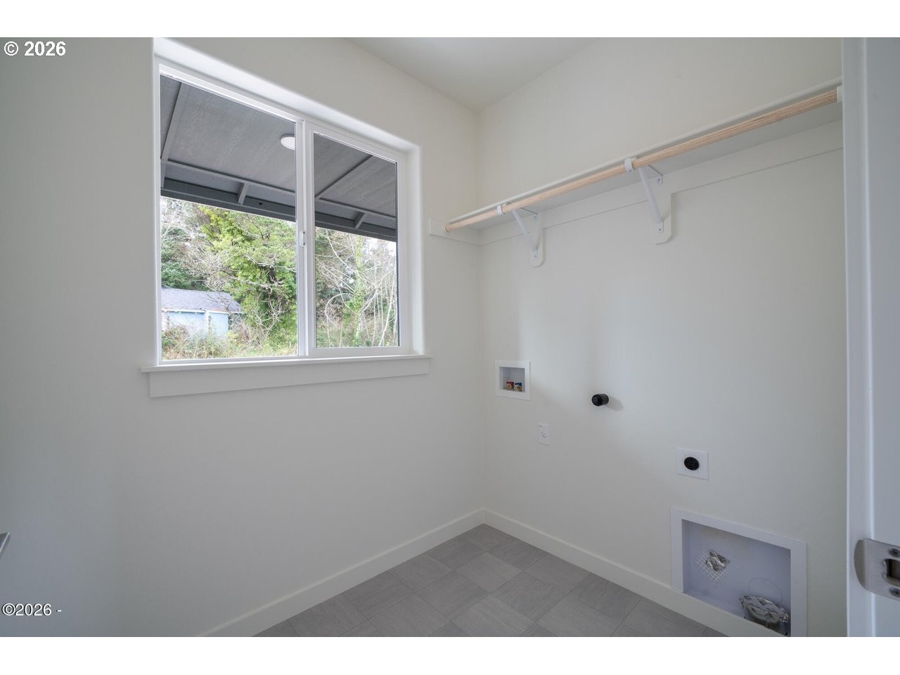25 Johnson Street Depoe Bay, OR 97341 - Photo 14 of 15