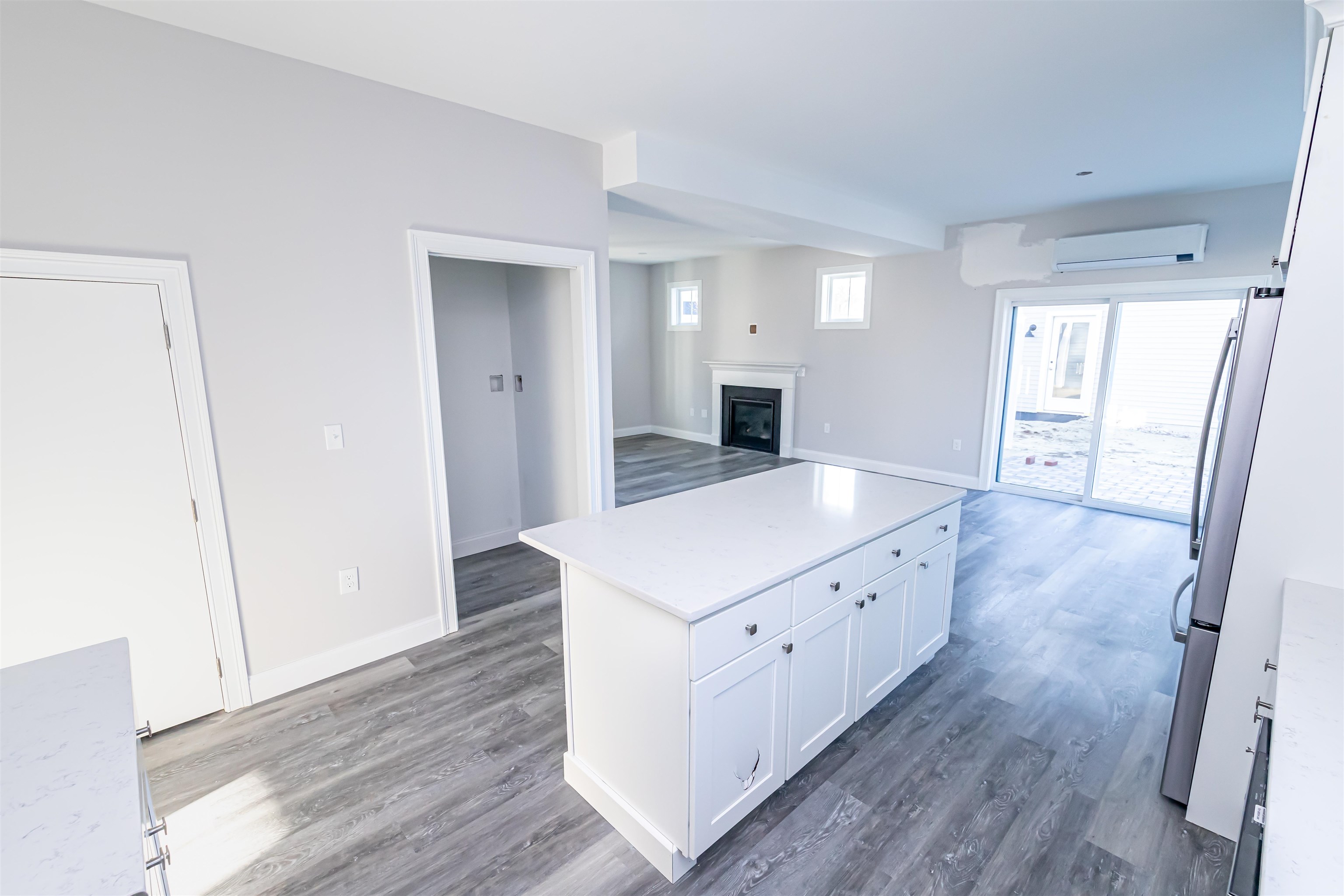 6 Copper Drive Dover, NH 03820 - Photo 4 of 32