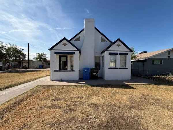 $1,300 | 1833 East Harvard Street, Unit 4, Phoenix, AZ 85006