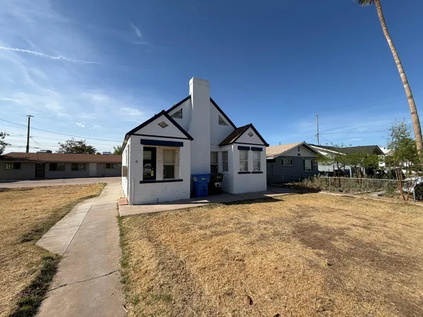 $1,300 | 1833 East Harvard Street, Unit 4, Phoenix, AZ 85006