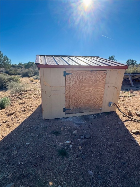 6806 North Frerichs Ranch Road Hackberry, AZ 86411 - Photo 19 of 37 Out Buildings