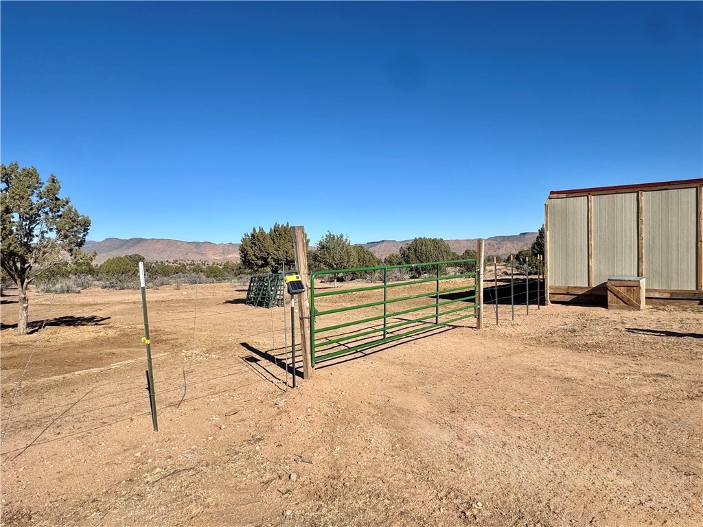 6806 North Frerichs Ranch Road Hackberry, AZ 86411 - Photo 5 of 37 Fenced pasture
