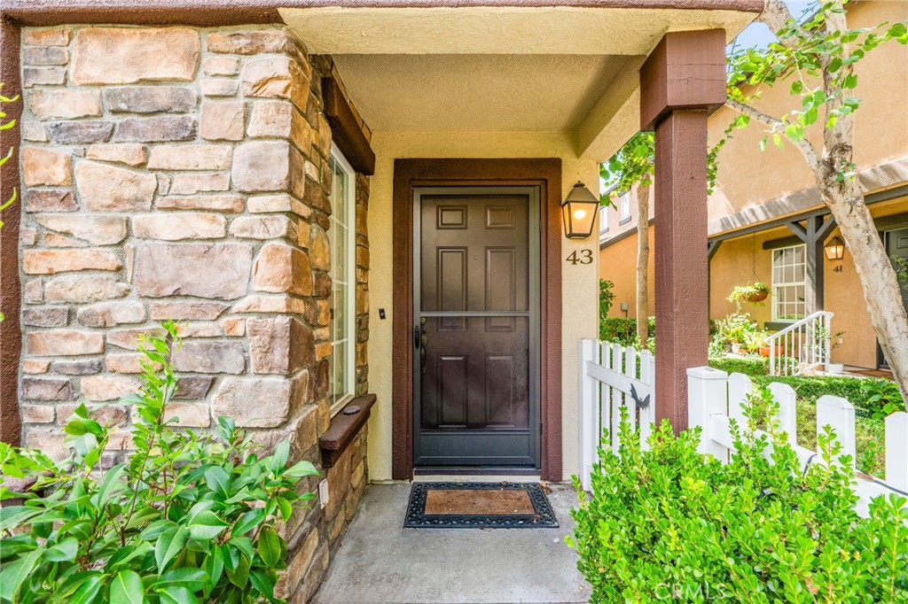 43 Three Vines Court Ladera Ranch, CA 92694 - Photo 5 of 42