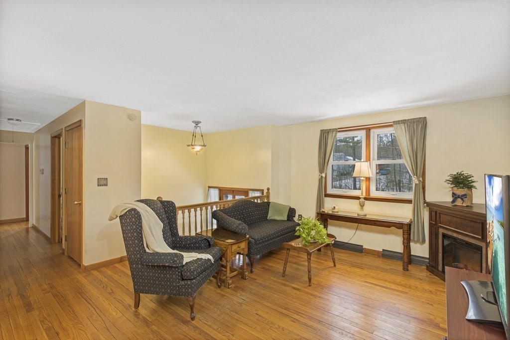 5 Harriman Road Merrimac, MA 01860 - Photo 13 of 31