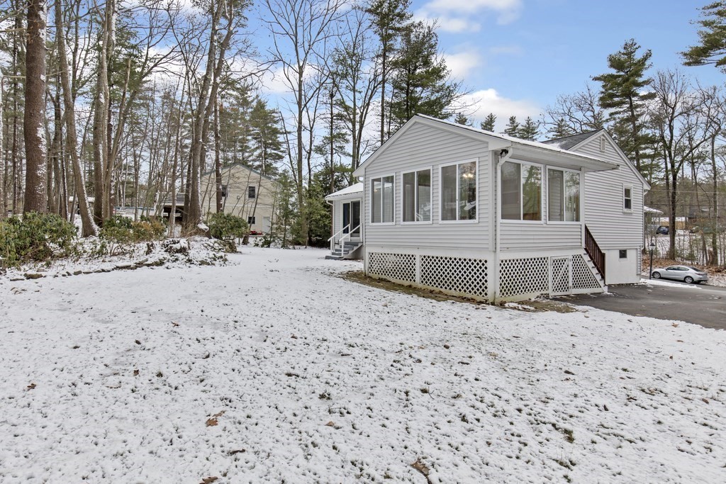 5 Harriman Road Merrimac, MA 01860 - Photo 2 of 31