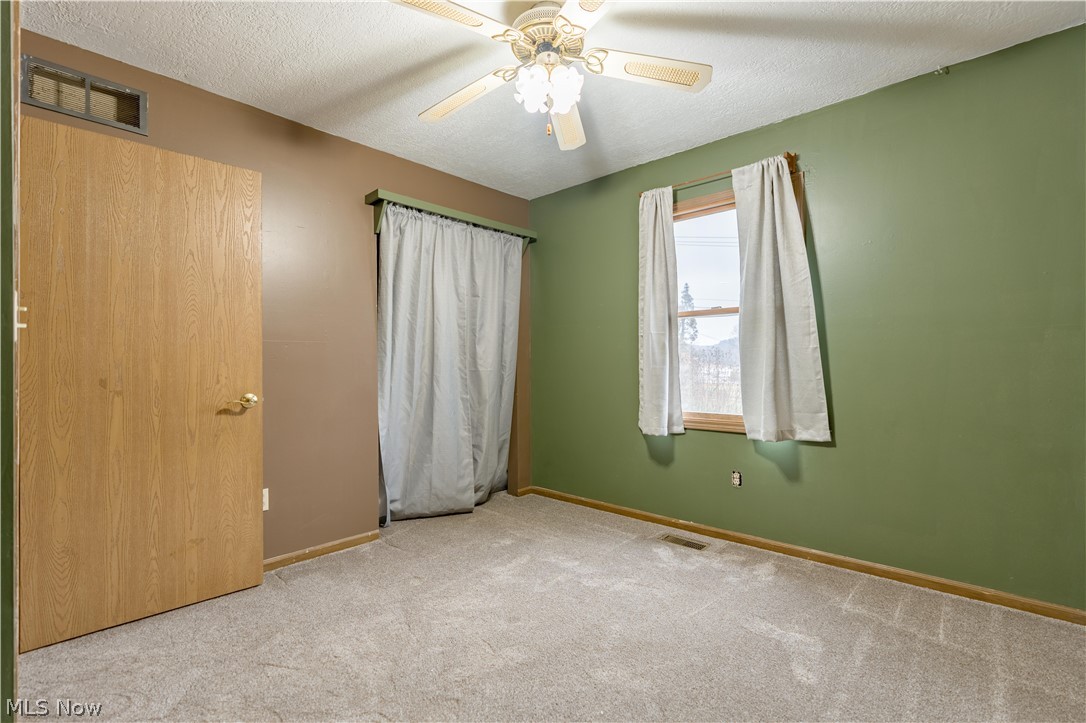 701 West Line Street Minerva, OH 44657 - Photo 22 of 37