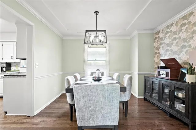 $425,000 | 8403 Swarner Drive, Lenexa, KS 66219