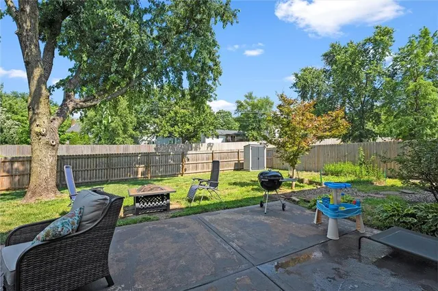 $425,000 | 8403 Swarner Drive, Lenexa, KS 66219