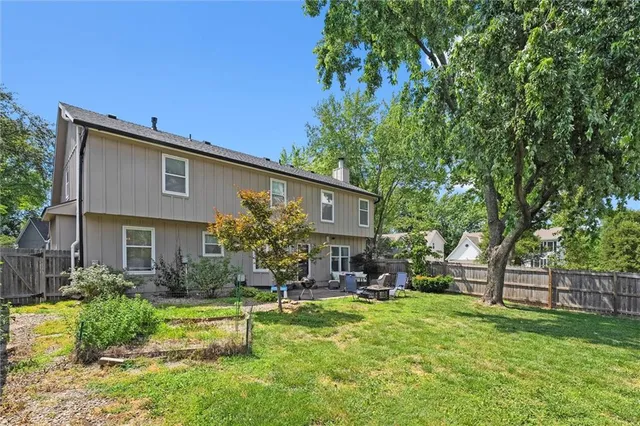 $425,000 | 8403 Swarner Drive, Lenexa, KS 66219
