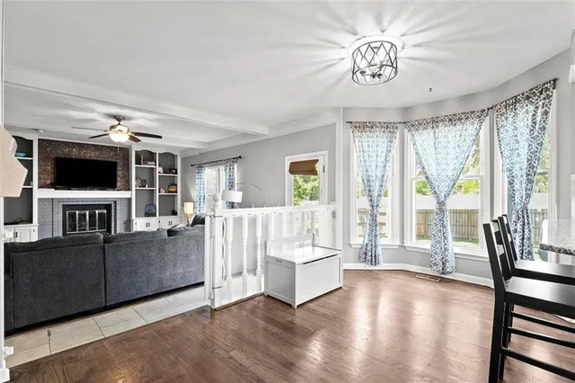 $425,000 | 8403 Swarner Drive, Lenexa, KS 66219