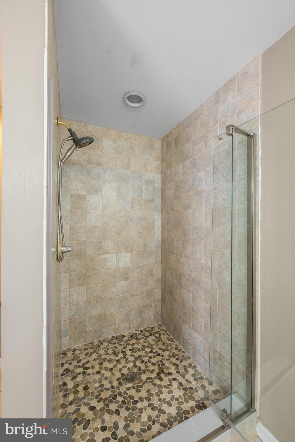 592 West Creek Road West Chester, PA 19382 - Photo 32 of 60 Primary Bathroom