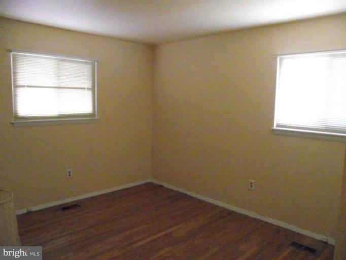 3728 Swann Road Suitland, MD 20746 - Photo 9 of 13 Bedroom (Master)