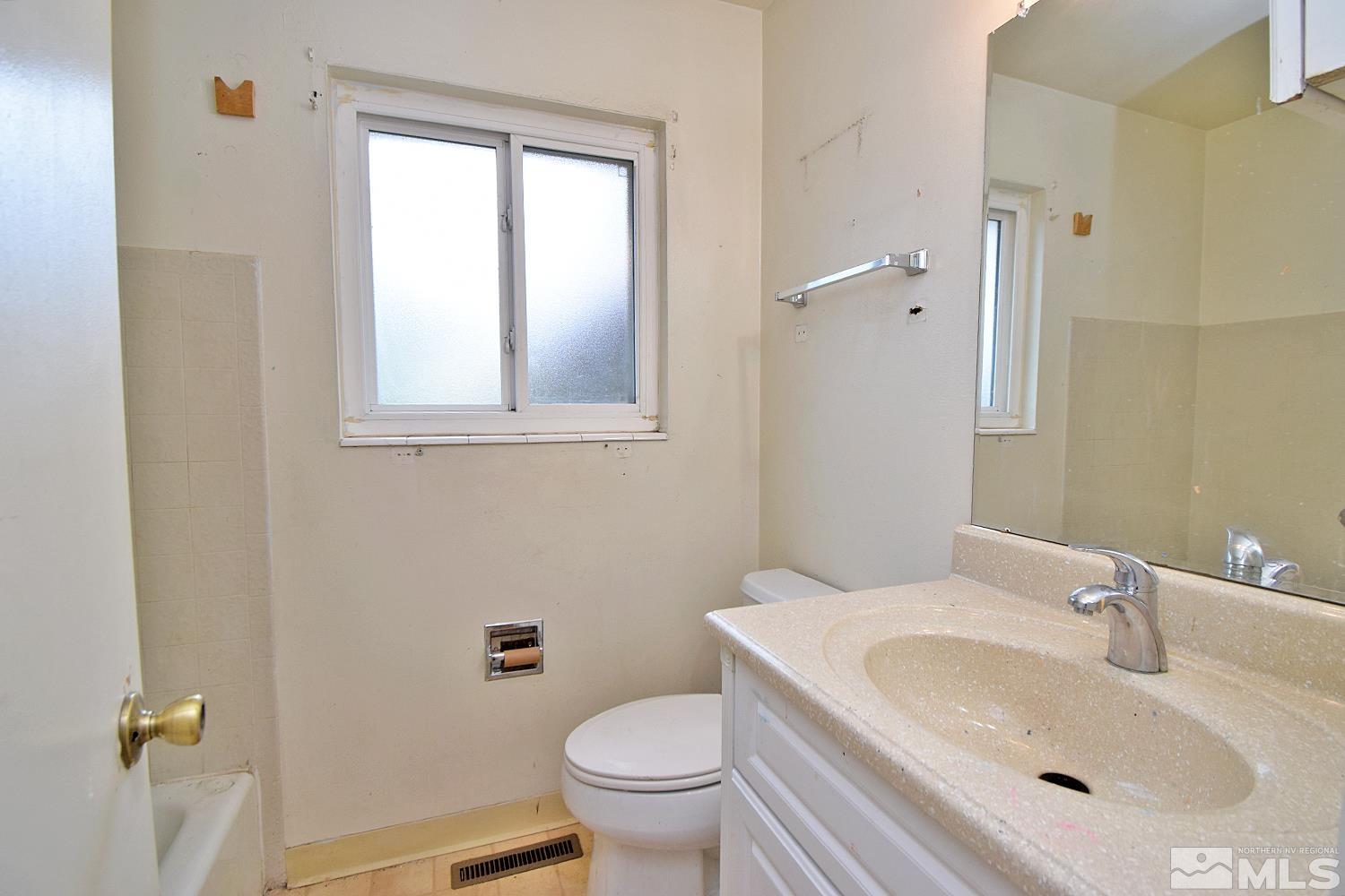 4401 Persimmon Road Reno, NV 89502 - Photo 17 of 40 Photo 17