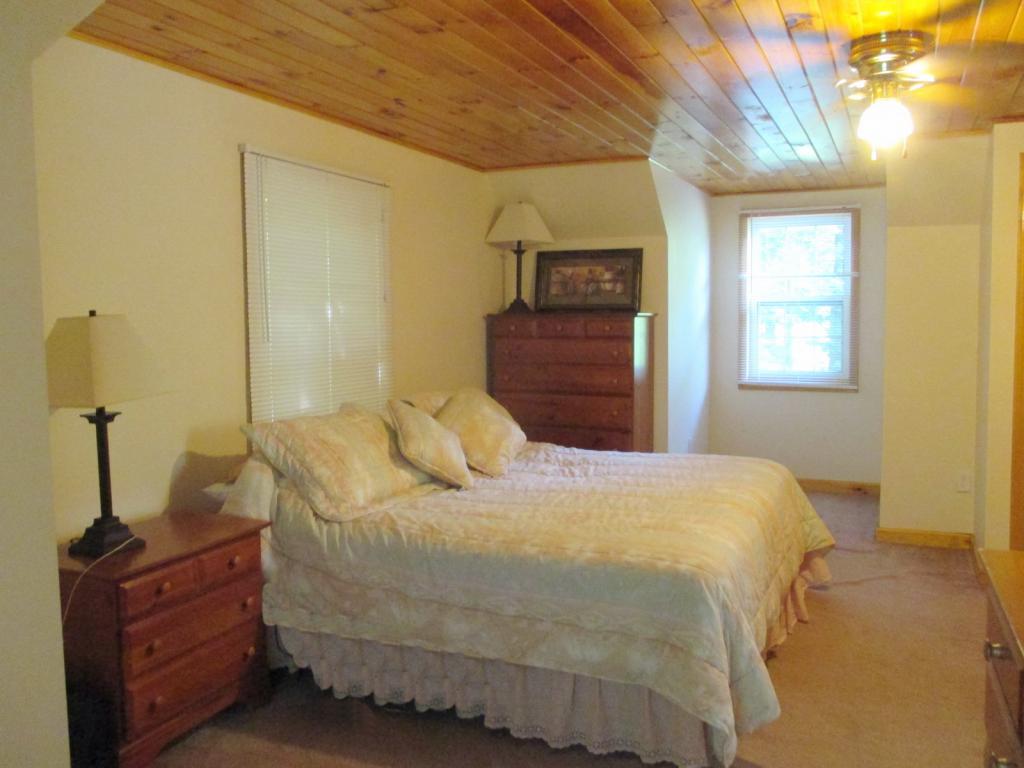 73 Strawberry Hill Road Bethlehem, NH 03574 - Photo 16 of 36