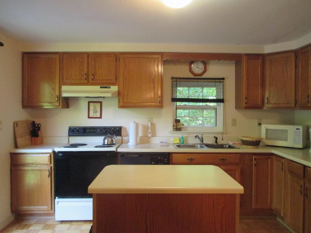 73 Strawberry Hill Road Bethlehem, NH 03574 - Photo 4 of 36
