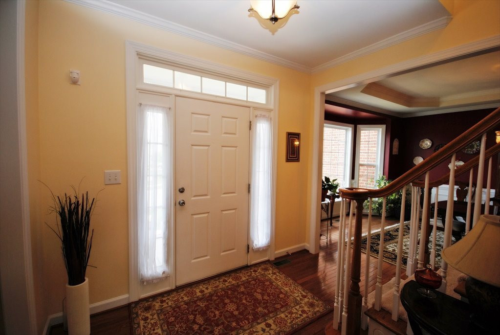 10504 Cardington Lane Raleigh, NC 27614 - Photo 4 of 24 Front Foyer