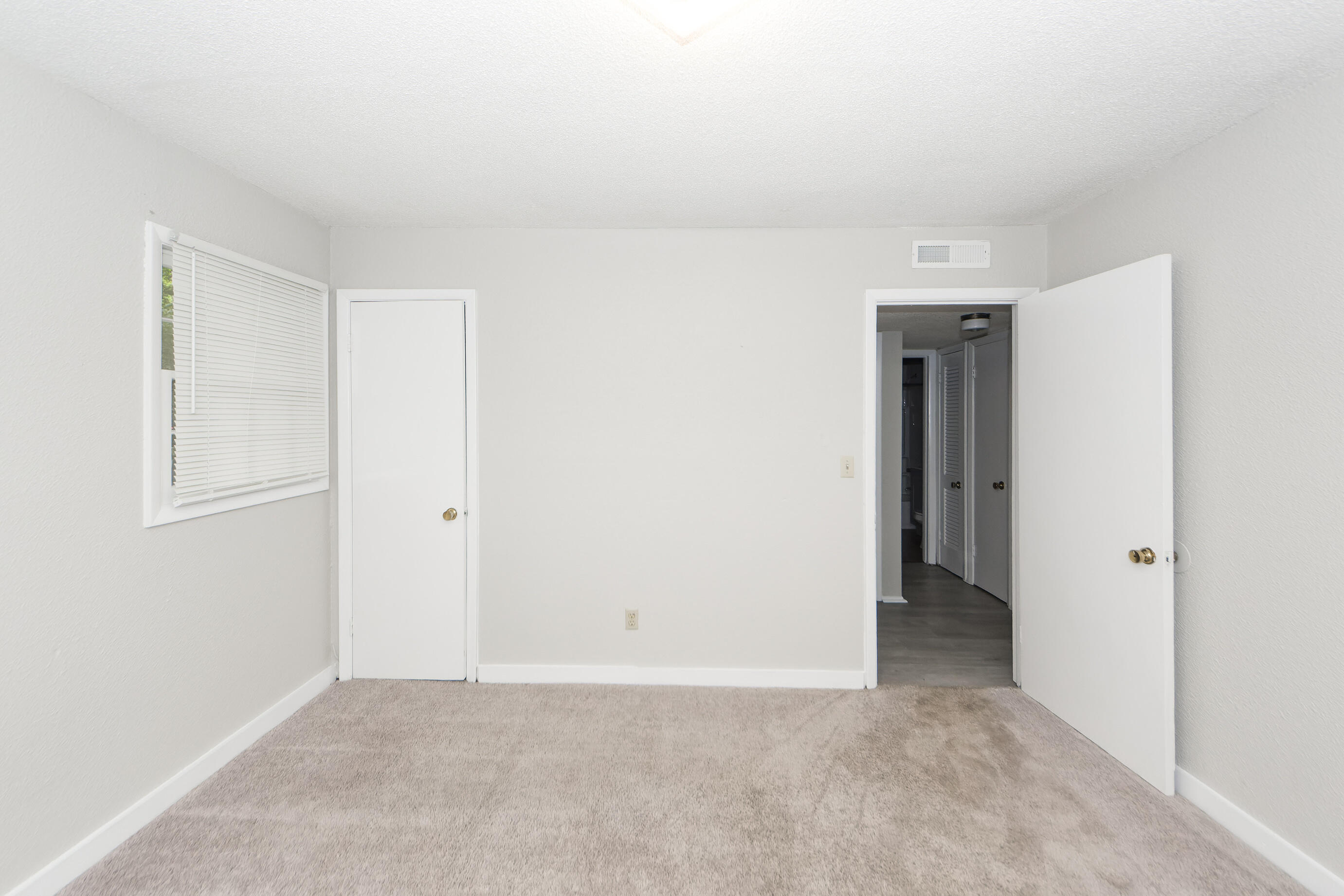 1836 Camp Road, Unit D Charleston, SC 29412 - Photo 14 of 21 11