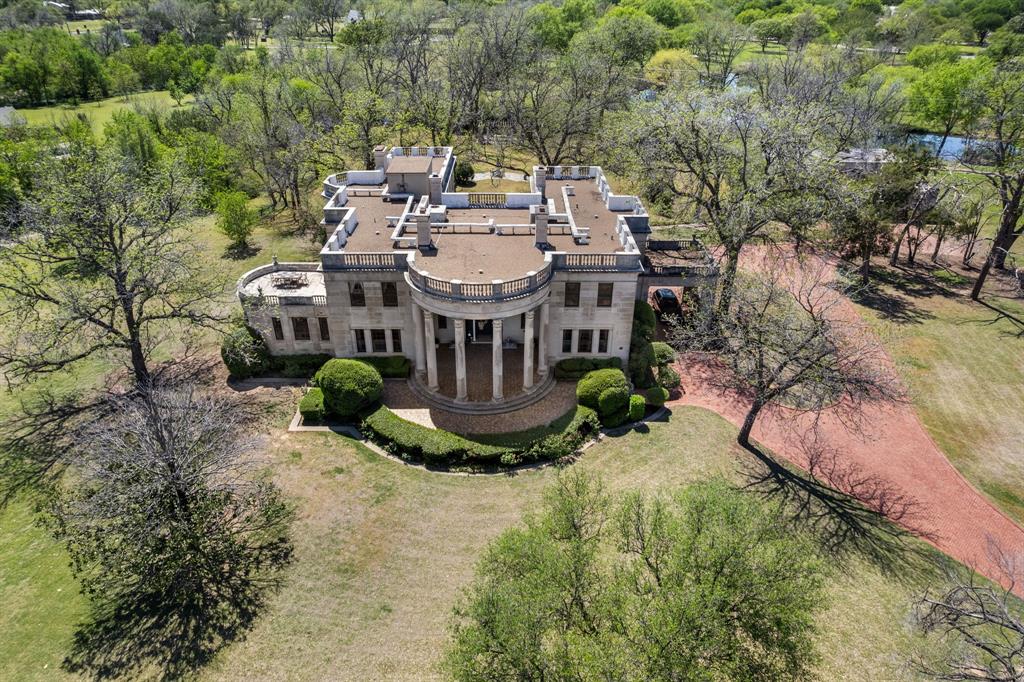 3100 Hamilton Boulevard Wichita Falls, TX 76308 - Photo 2 of 40 a view of a house with yard and sitting area