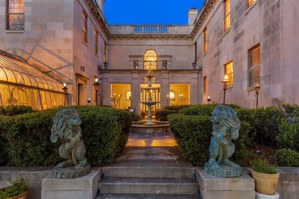 3100 Hamilton Boulevard Wichita Falls, TX 76308 - Photo 37 of 40 a view of a building with potted plants