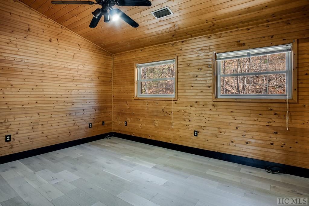 306 Griffin Road Franklin, NC 28734 - Photo 37 of 64 Gallery Image 37