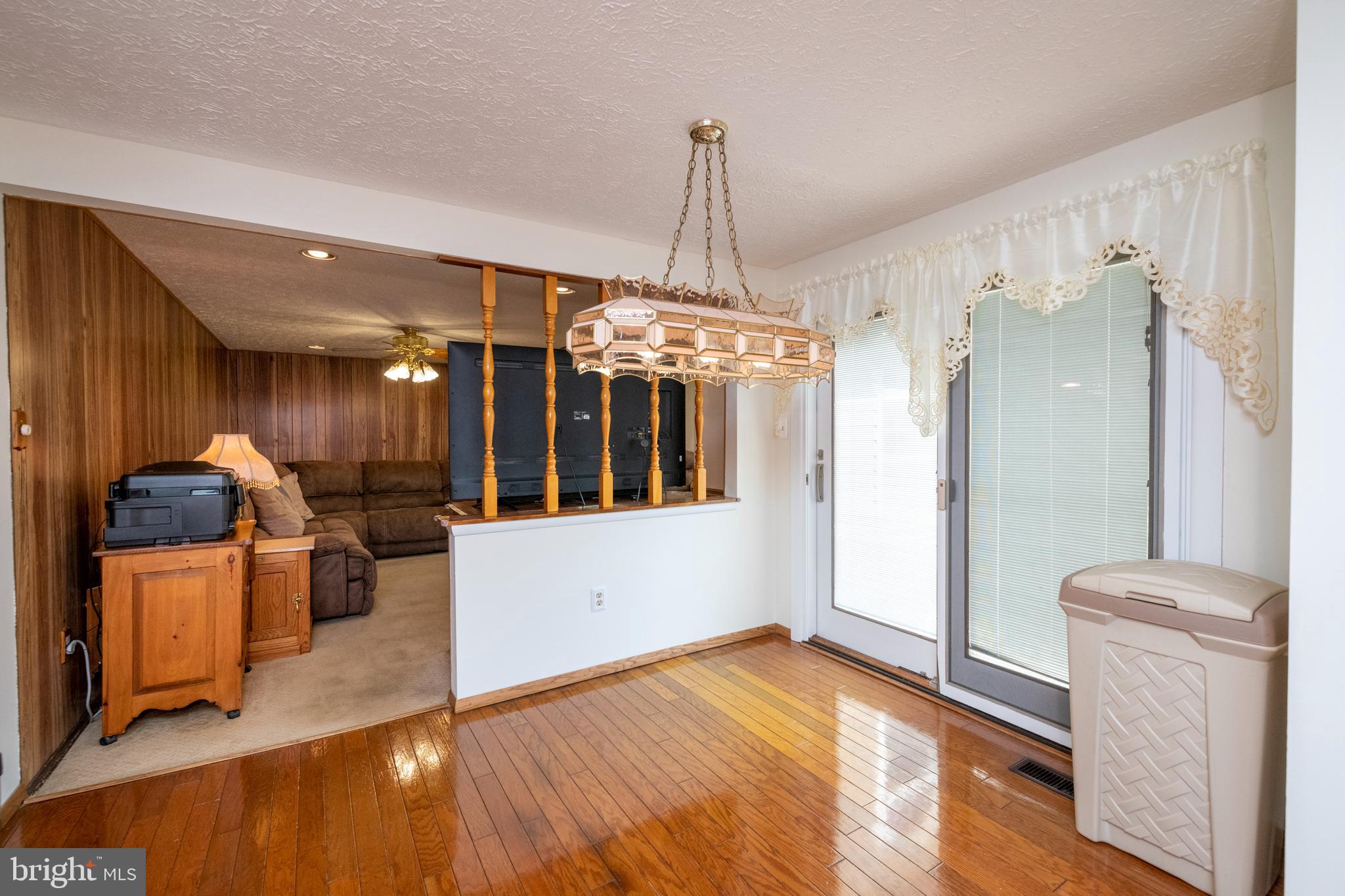 8725 Doves Fly Way Laurel, MD 20723 - Photo 13 of 62