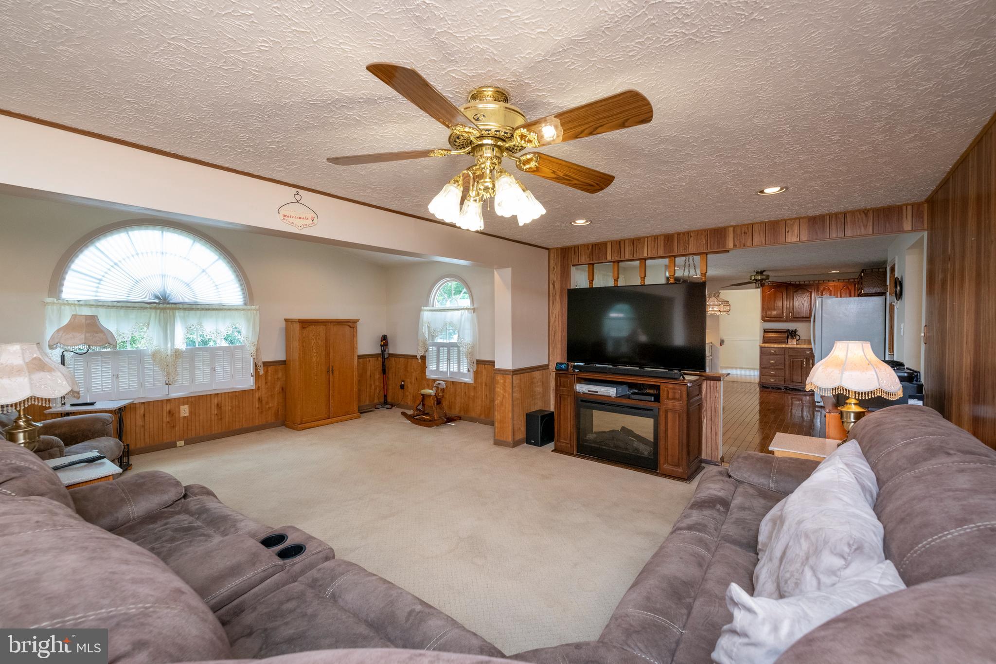 8725 Doves Fly Way Laurel, MD 20723 - Photo 17 of 62