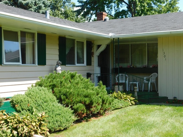 1301 Crest Lane Rochelle, IL 61068 - Photo 2 of 38