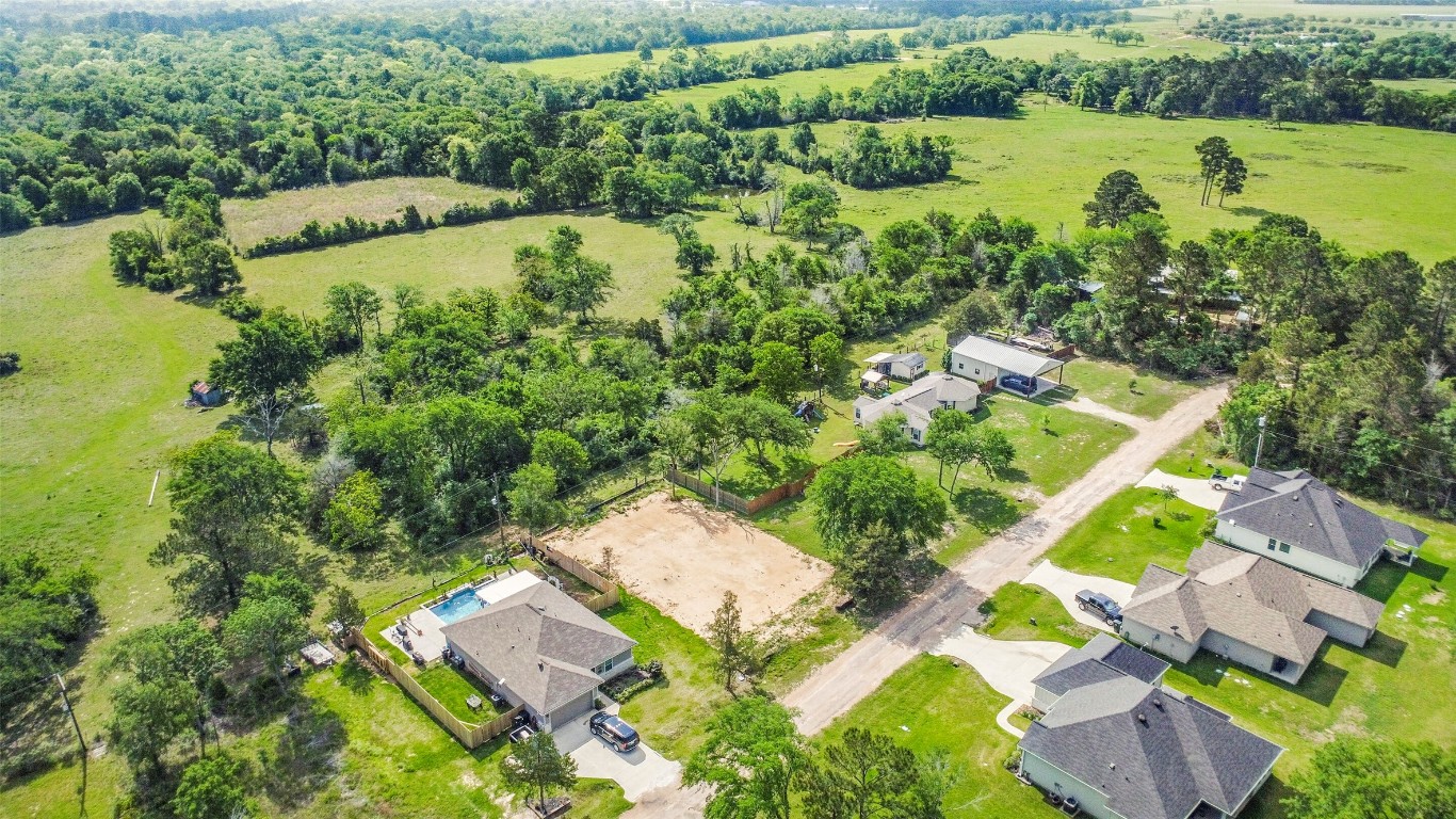 26564 Callie Drive Hempstead, TX 77445 - Photo 3 of 14
