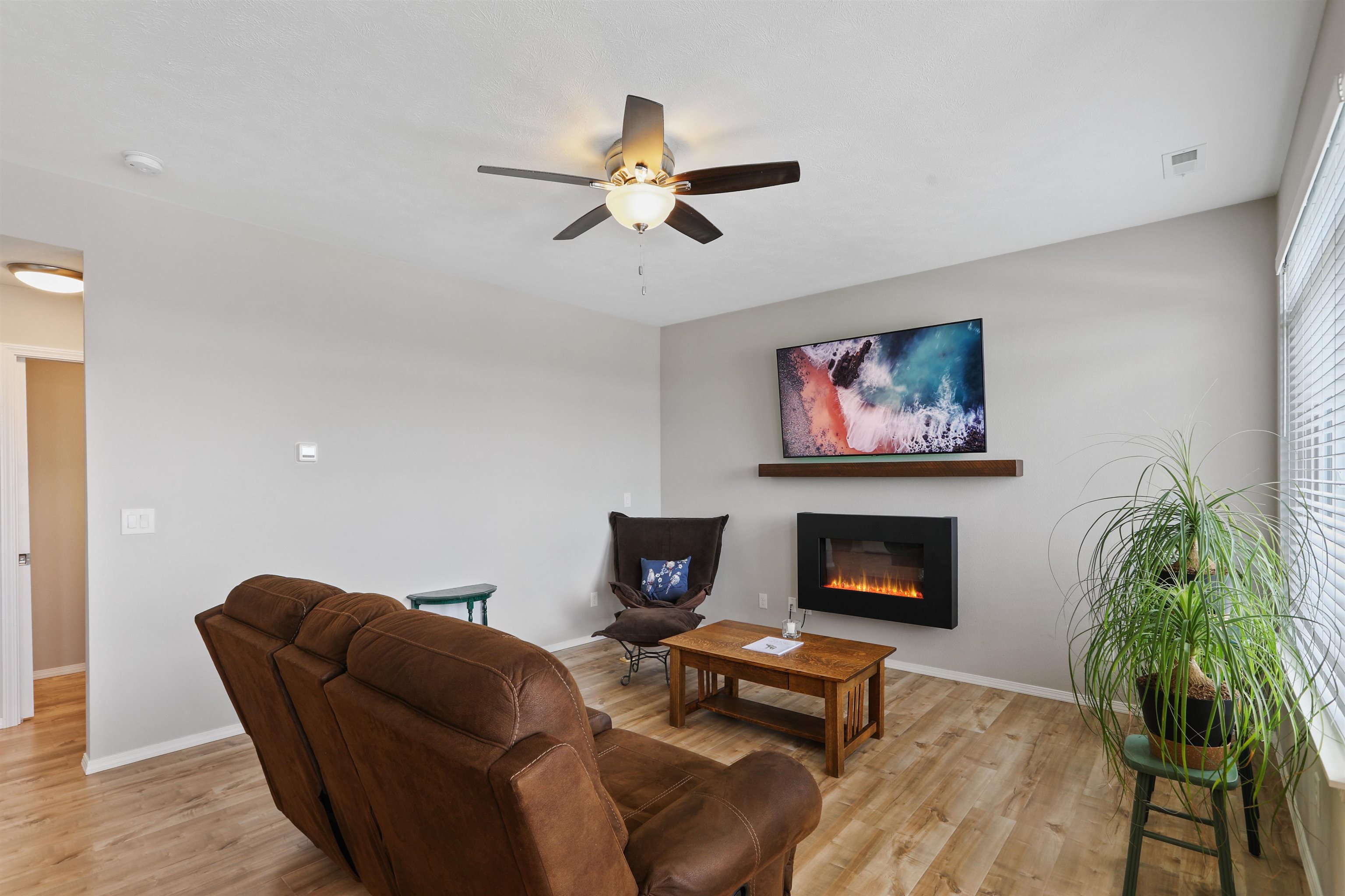 8553 North James Drive Spokane, WA 99208 - Photo 6 of 22