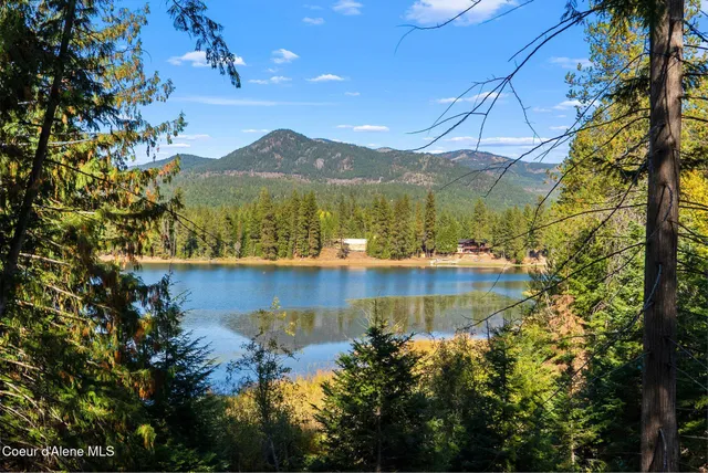 $275,000 | 117 Muskrat Place, Sagle, ID 83860