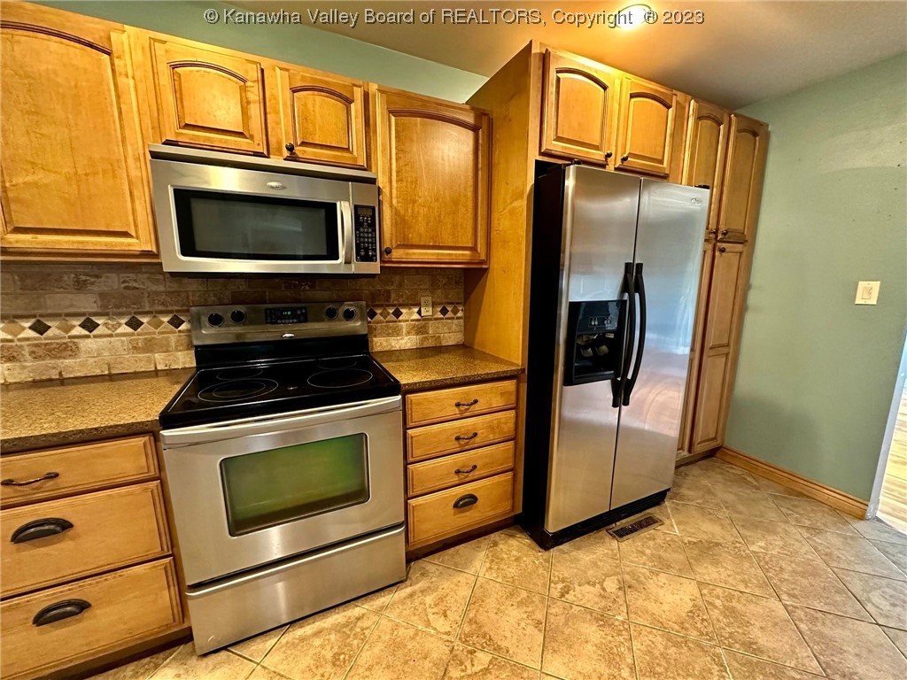 1646 Flatwoods Road Ravenswood, WV 26164 - Photo 15 of 35 Gallery Image 15