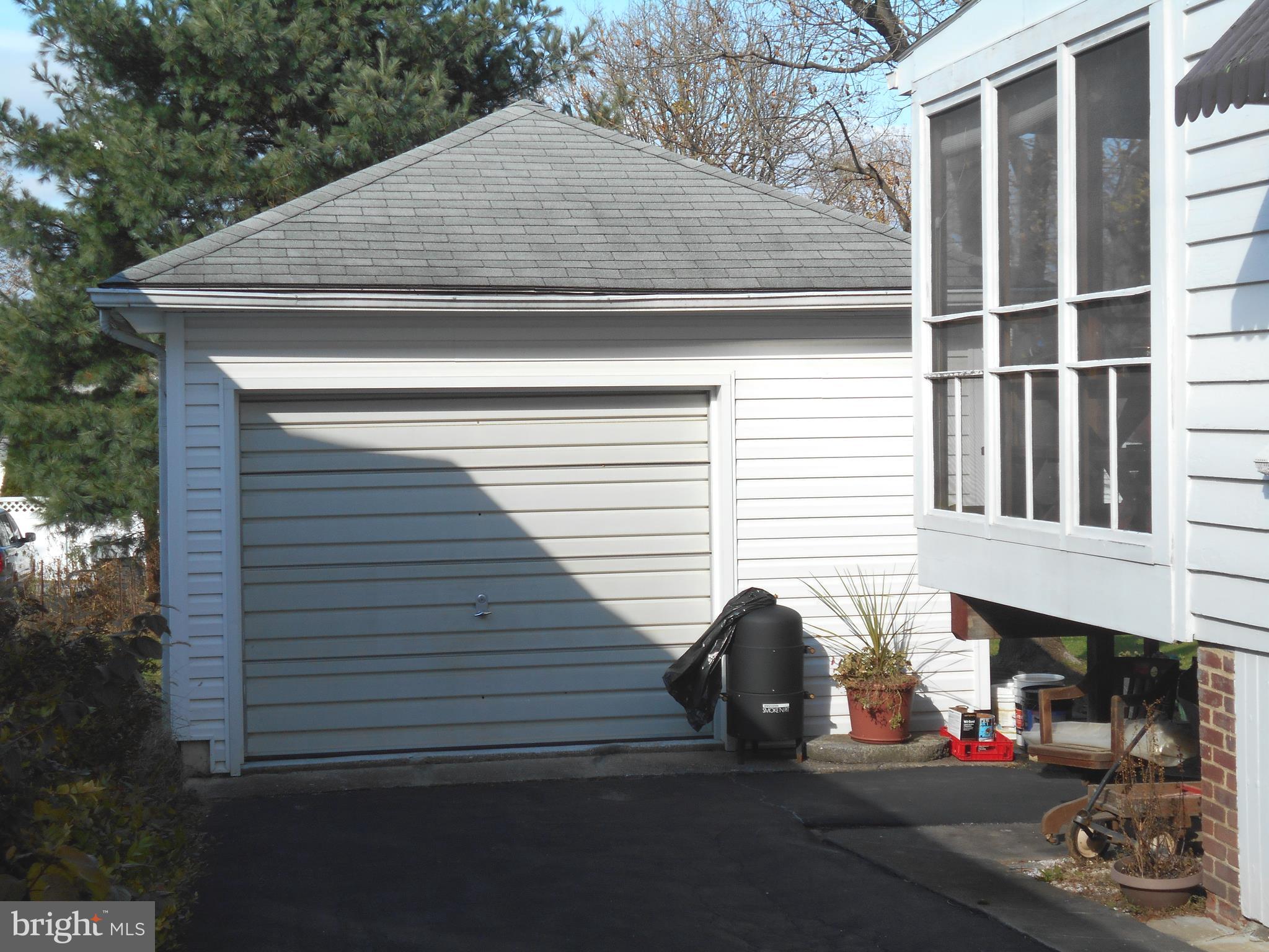 18 New Windsor Road Westminster, MD 21157 - Photo 3 of 25 Gallery Image 3