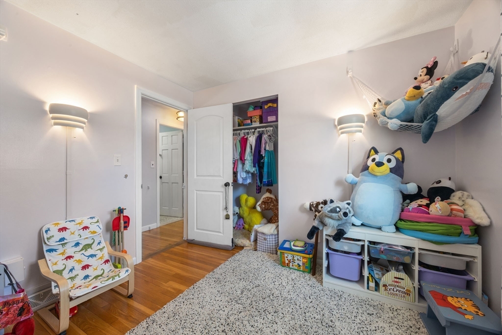 44 Arapahoe Road Bellingham, MA 02019 - Photo 16 of 25